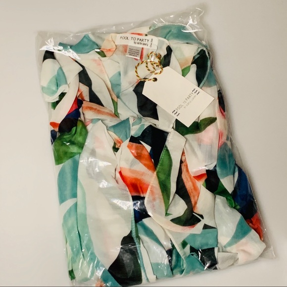 Subtle luxury Pool to Party Cover Up - Picture 2 of 5